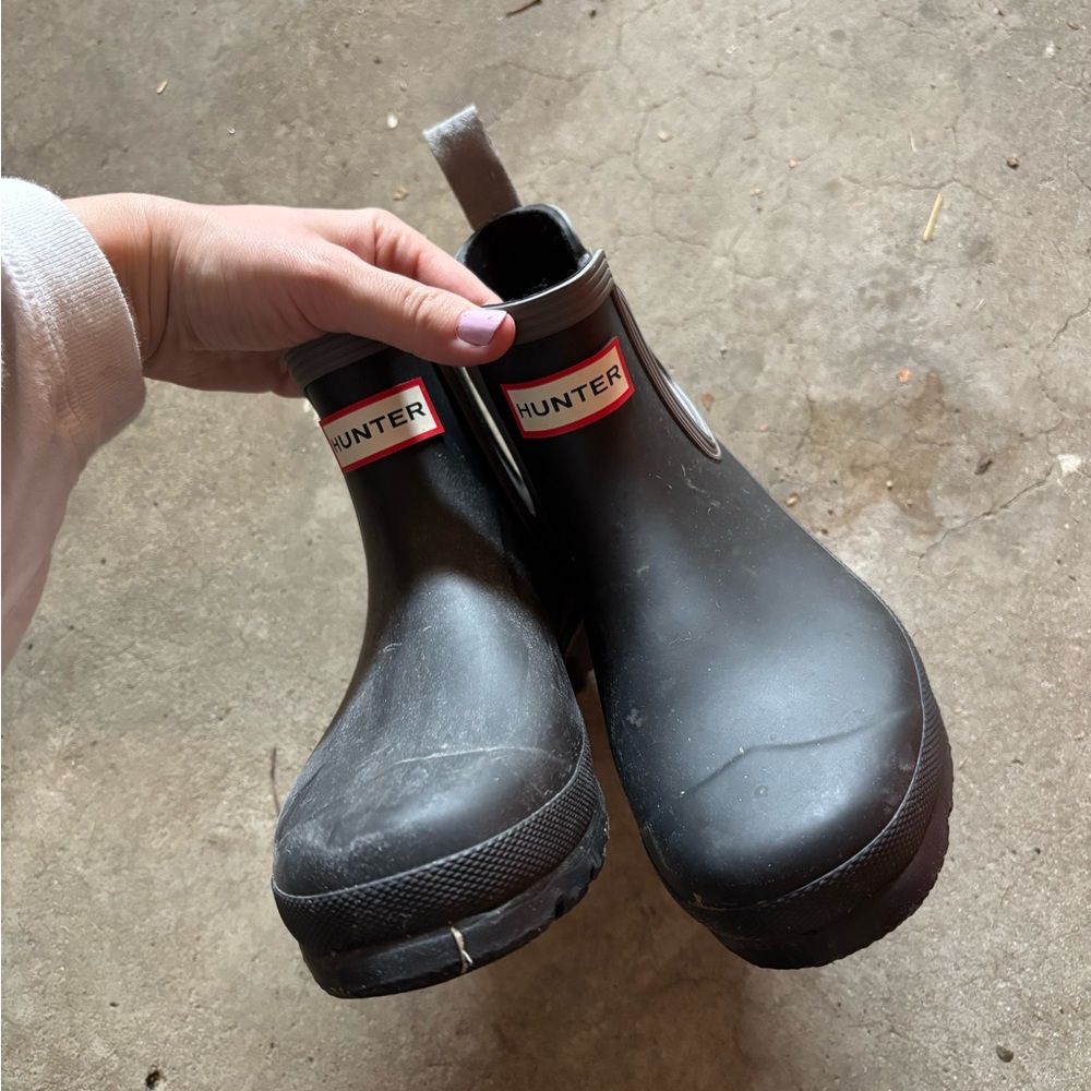 Hunter Classic Black Short Boots - Picture 2 of 7